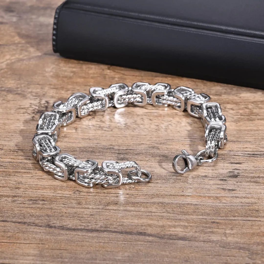 Blacksteel Forged Chain Cuff